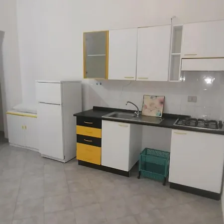 Casa vacanze Inviting Bungalow In Isola Di Capo Rizzuto With Garden *